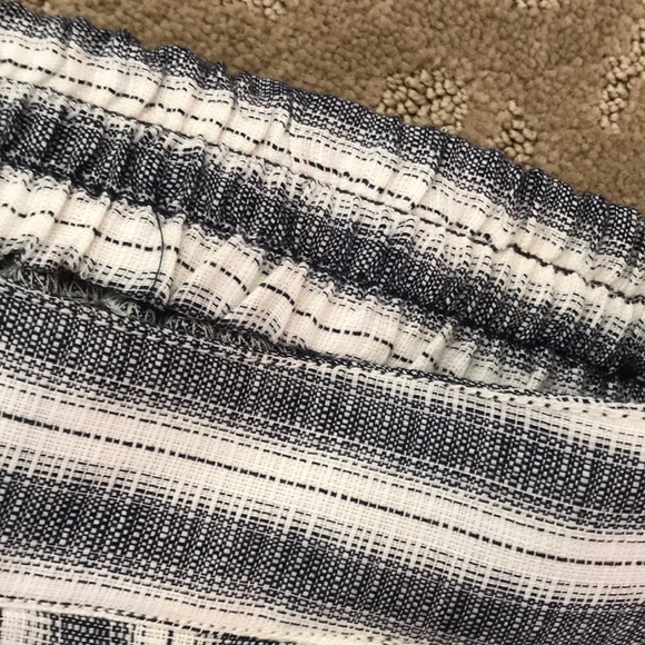 $78 brand new max studio - Picture 7 of 7